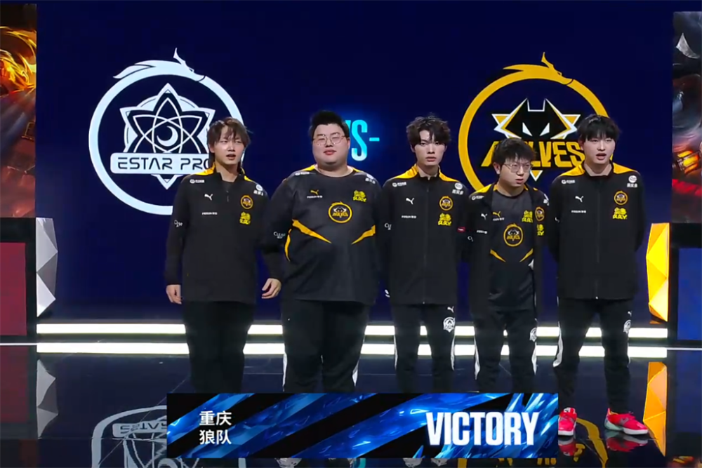 尼古拉斯 尼古拉斯