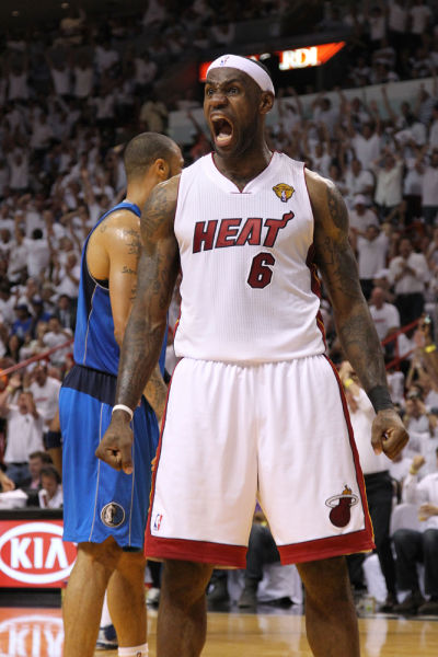 形成持续的 形成持续的