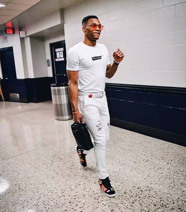 更是比赛单 更是比赛单